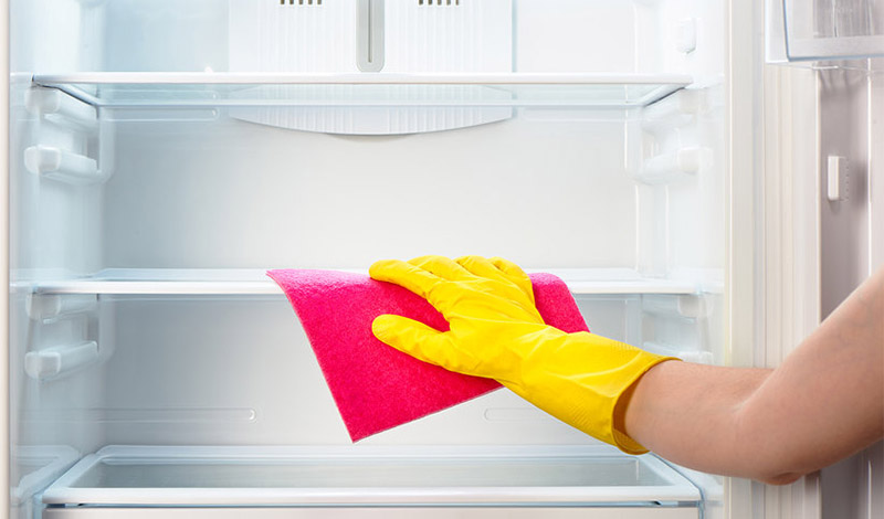 N&ecirc;n lau dọn tủ 1 lần/tuần